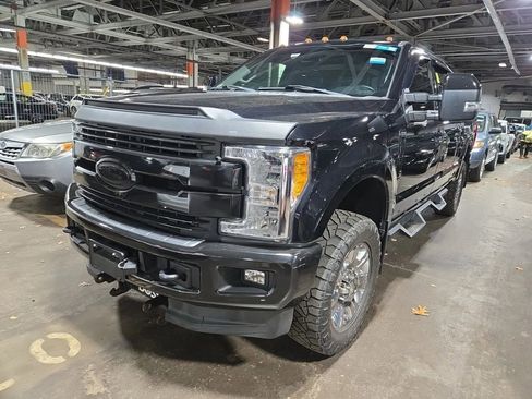 Used 2017 Ford F250 Lariat w/ Lariat Ultimate Package image 2