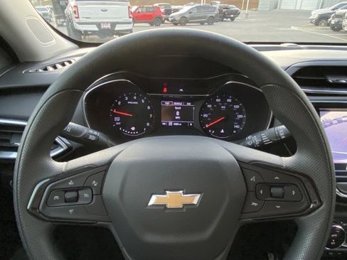 Used 2023 Chevrolet TrailBlazer LT w/ Convenience Package image 14