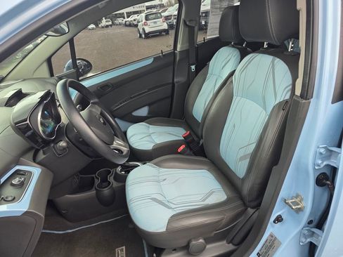 Used 2015 Chevrolet Spark LT image 4