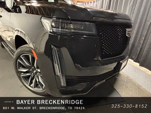 Used 2023 Cadillac Escalade ESV Sport AWD/4WD image 9