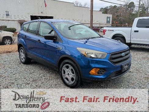 Used 2018 Ford Escape S image 2