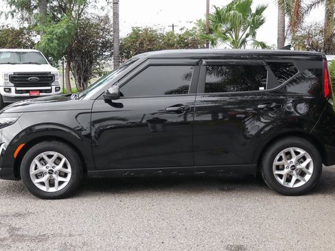 Used 2024 Kia Soul LX w/ Option Group 015 image 5