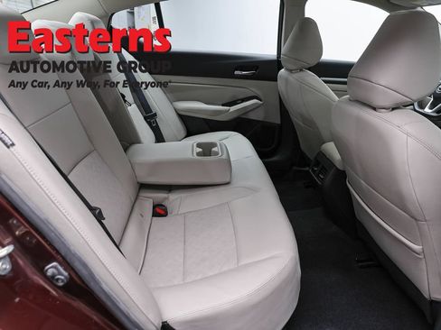 Used 2024 Nissan Altima 2.5 SL AWD/4WD image 23