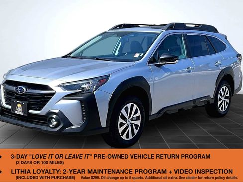 Used 2025 Subaru Outback Premium AWD/4WD image 1