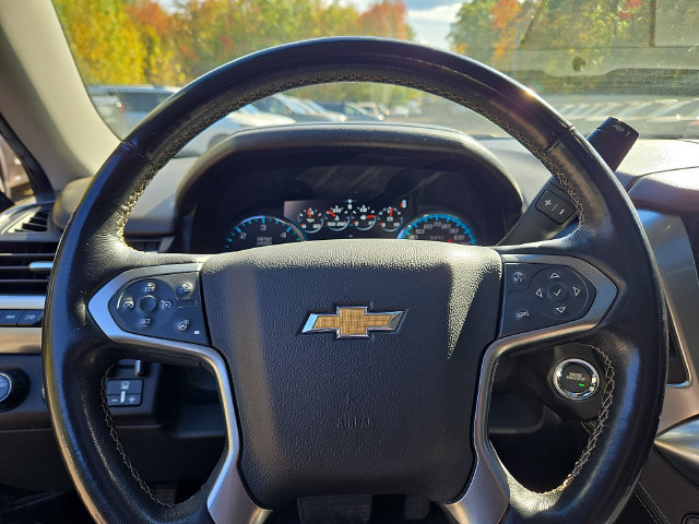 Used 2019 Chevrolet Suburban Premier AWD/4WD image 4