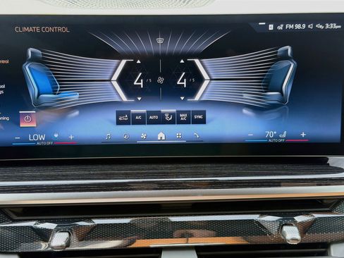 New 2027 BMW X7 xDrive40i w/ Executive Package AWD/4WD image 37