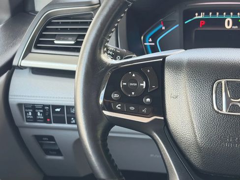 Used 2018 Honda Odyssey Touring image 32