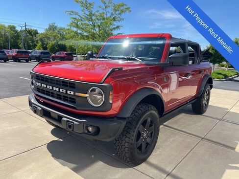 Used 2024 Ford Bronco Black Diamond AWD/4WD image 3