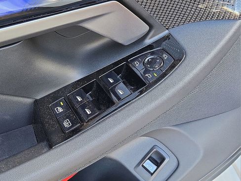 Used 2026 BMW M5 w/ Carbon Package image 21