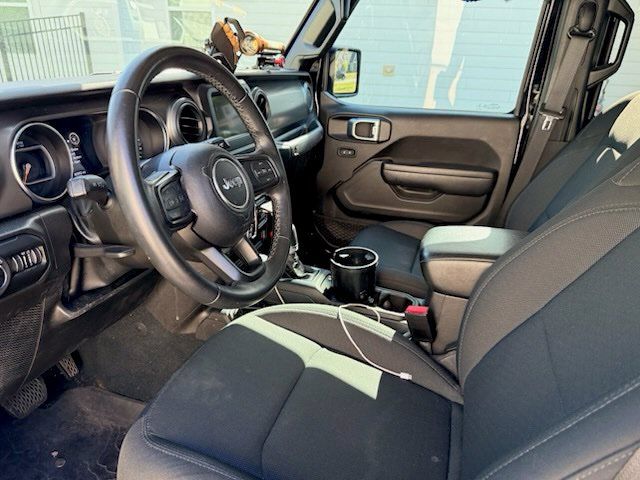 Used 2022 Jeep Gladiator Sport AWD/4WD image 5