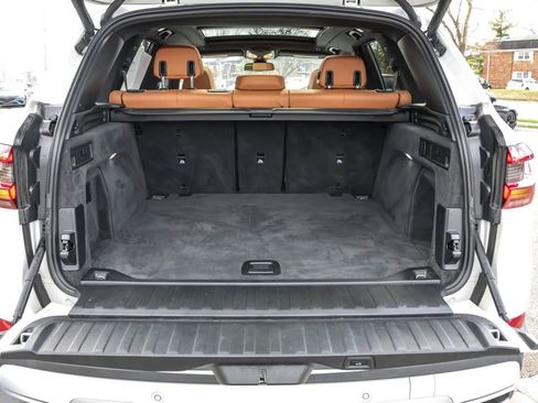 Used 2022 BMW X5 xDrive40i w/ Parking Assistance Package AWD/4WD image 34