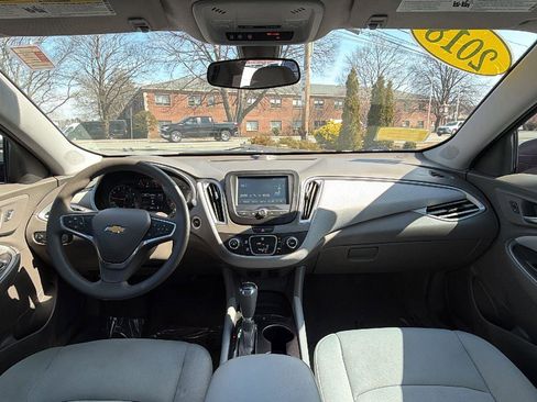 Used 2018 Chevrolet Malibu LS image 29