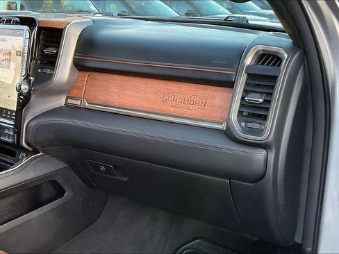 Used 2022 RAM 1500 Limited image 19