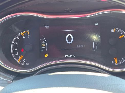 Used 2014 Jeep Grand Cherokee Overland w/ Advanced Technology Group AWD/4WD image 29