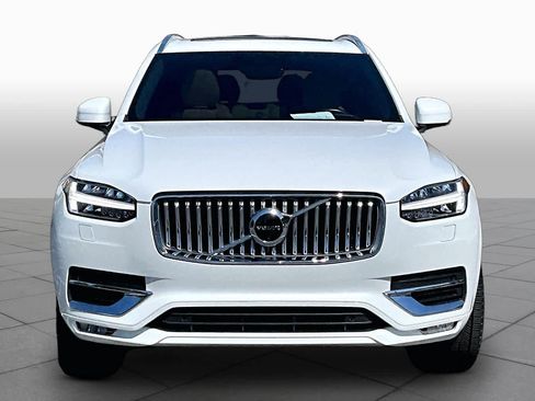 Used 2021 Volvo XC90 T6 Inscription w/ Lounge Package AWD/4WD image 4