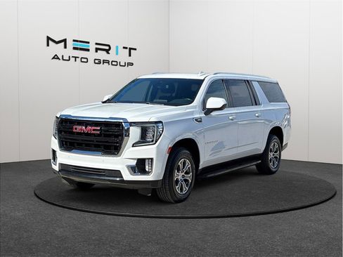 Used 2022 GMC Yukon XL SLE image 4