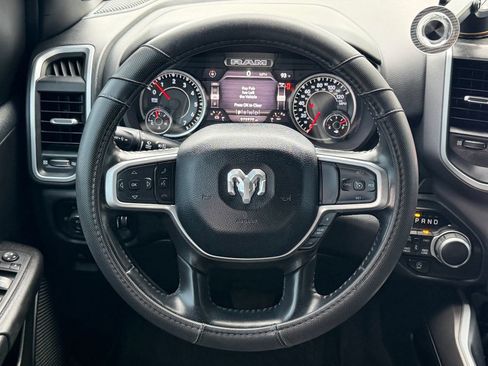 Used 2022 RAM 1500 Big Horn w/ Night Edition AWD/4WD image 11
