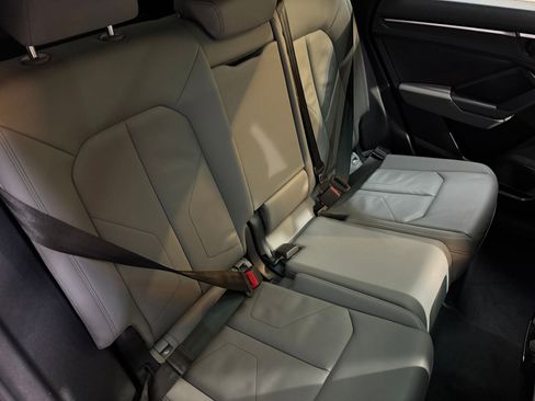 Used 2020 Audi Q3 2.0T Premium Plus w/ Premium Plus Package image 45