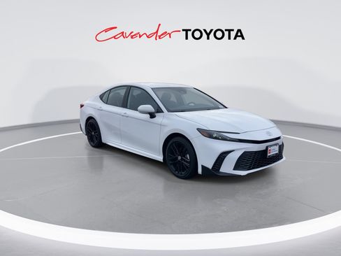 Certified 2026 Toyota Camry SE image 2