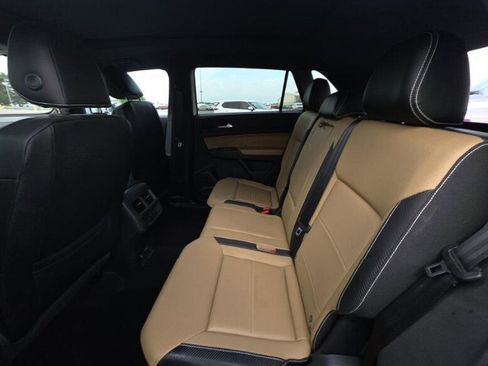 Used 2021 Volkswagen Atlas Cross Sport SEL image 7