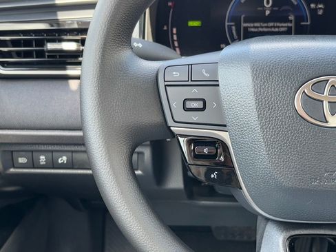 Used 2026 Toyota Camry LE image 16