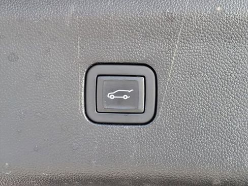 Certified 2024 Buick Enclave Premium image 11