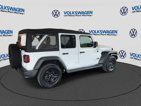Used 2023 Jeep Wrangler Unlimited Sport AWD/4WD image 8
