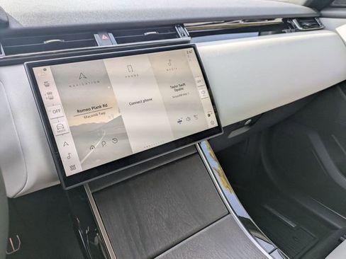 New 2026 Land Rover Range Rover Velar Dynamic SE image 11