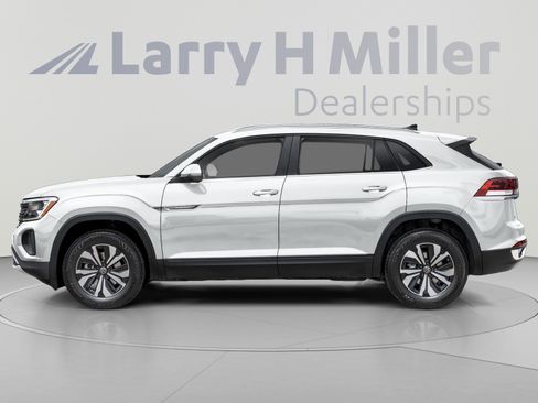 Used 2024 Volkswagen Atlas Cross Sport SE AWD/4WD image 3