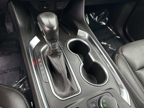 Used 2022 Chevrolet Traverse LT w/ LPO, Floor Liner Package image 15