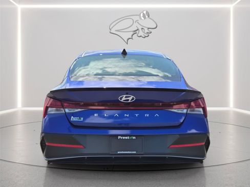 Used 2026 Hyundai Elantra SEL Sport Premium FWD image 5
