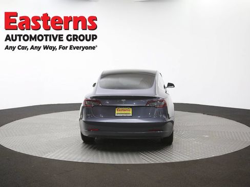 Used 2018 Tesla Model 3 Mid Range RWD image 32