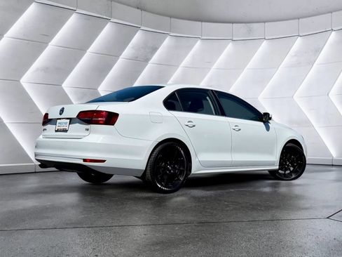 Used 2017 Volkswagen Jetta S w/ Jetta S Cold Weather Package FWD image 8