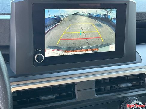 Certified 2025 Toyota 4Runner SR5 AWD/4WD image 29