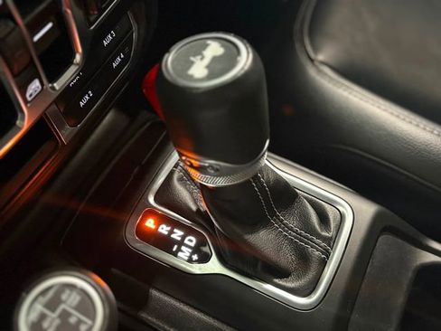 Used 2023 Jeep Wrangler Sahara w/ Cold Weather Group image 33