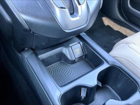 Used 2018 Honda CR-V Touring image 16