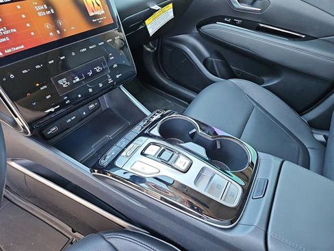 Used 2024 Hyundai Tucson Limited image 20