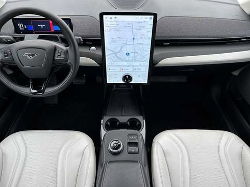 Used 2022 Ford Mustang Mach-E Premium image 5