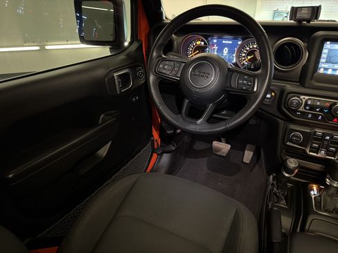 Used 2023 Jeep Wrangler Unlimited Sport AWD/4WD image 27