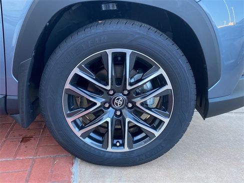 New 2026 Toyota Corolla Cross XLE image 9