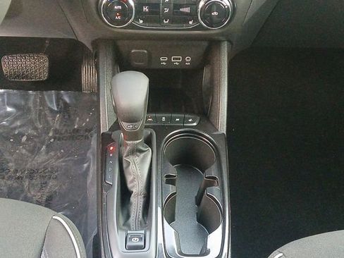 Used 2023 Chevrolet TrailBlazer LT w/ Convenience Package image 13