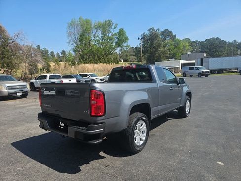 Used 2022 Chevrolet Colorado LT w/ Fleet Safety Package image 3