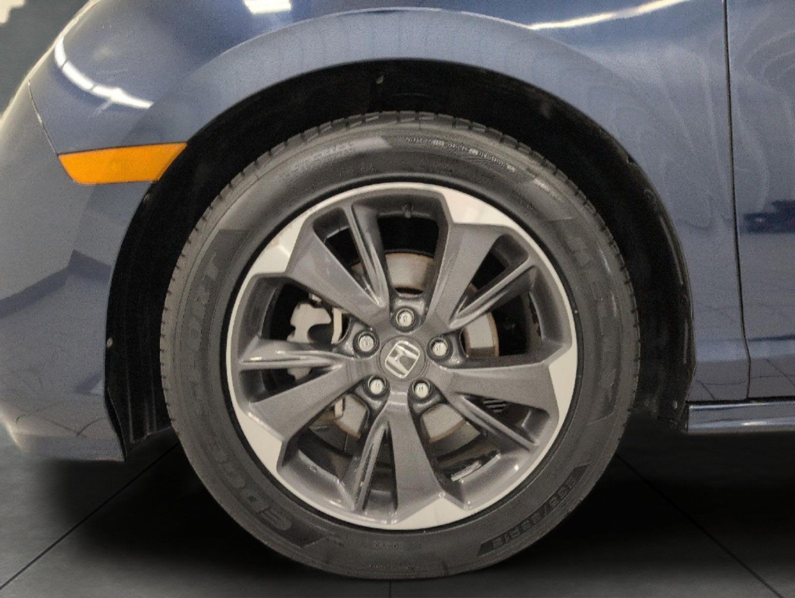 Used 2021 Honda Odyssey Elite image 4