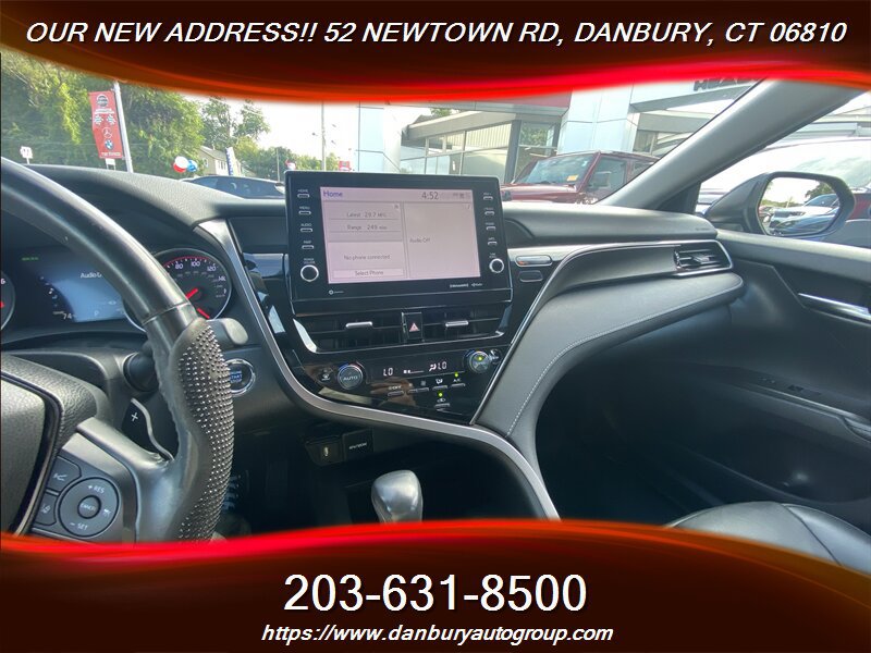 Used 2023 Toyota Camry XSE FWD image 17