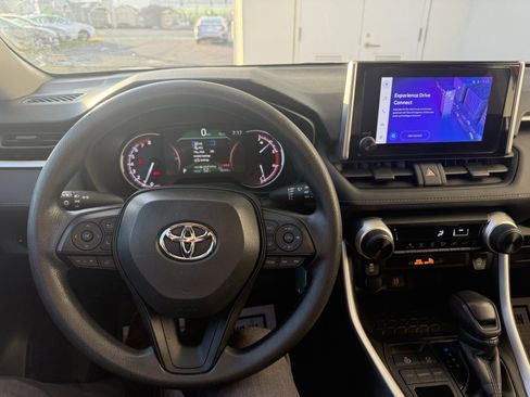 Used 2024 Toyota RAV4 LE image 13