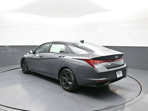 Certified 2023 Hyundai Elantra SEL FWD image 8