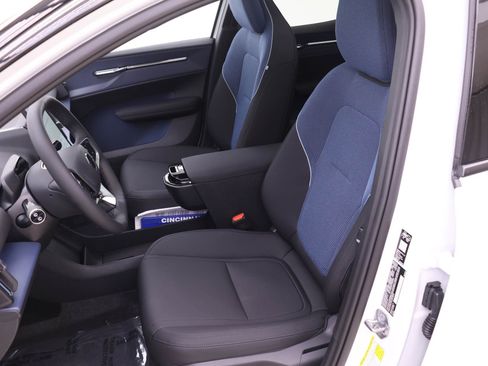 New 2026 Volvo EX30 Cross Country Ultra image 6