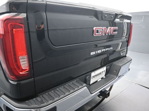 Used 2024 GMC Sierra 1500 SLT image 10