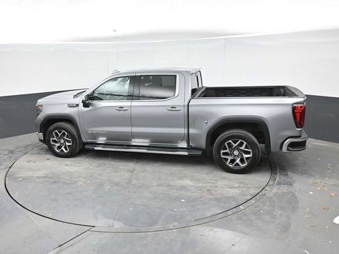 Used 2024 GMC Sierra 1500 SLT w/ SLT Premium Plus Package AWD/4WD image 13