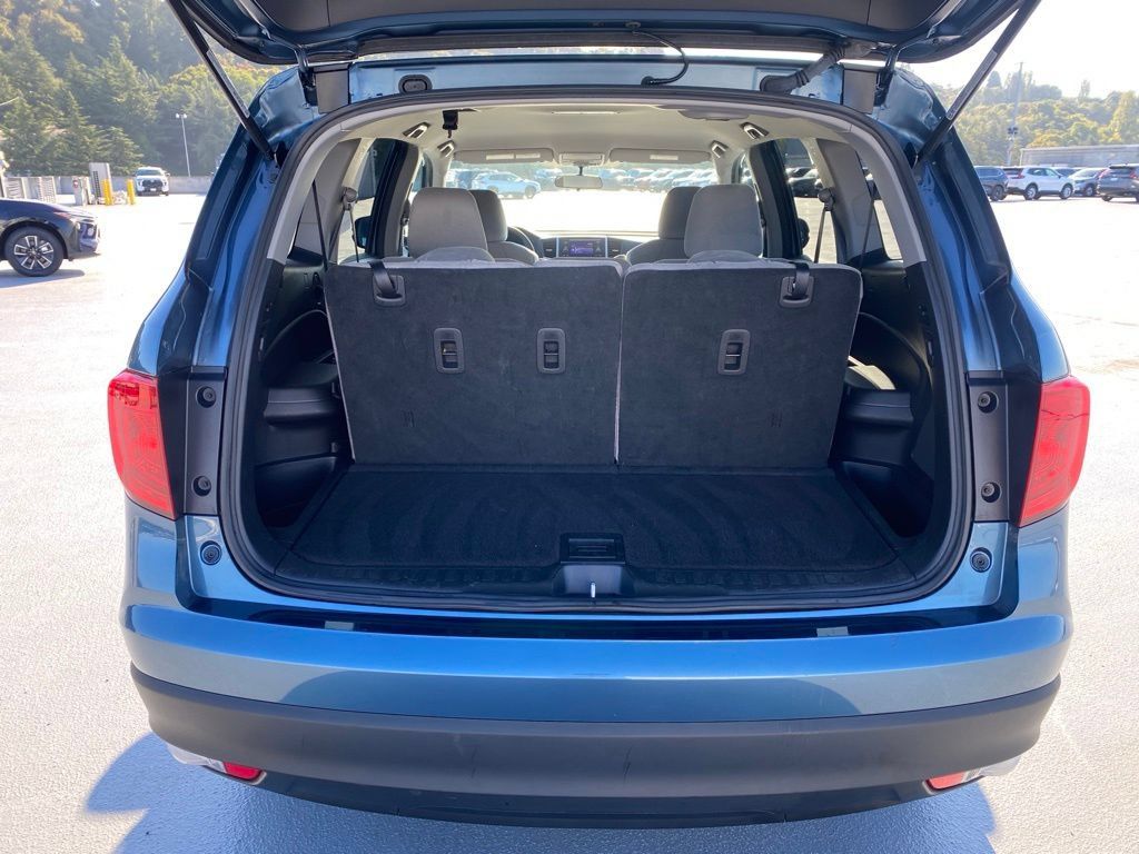 Used 2016 Honda Pilot LX image 9